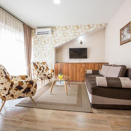 Apartmani Mg Нікшич Екстер'єр фото