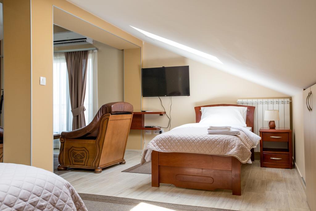 Apartmani Mg Нікшич Екстер'єр фото